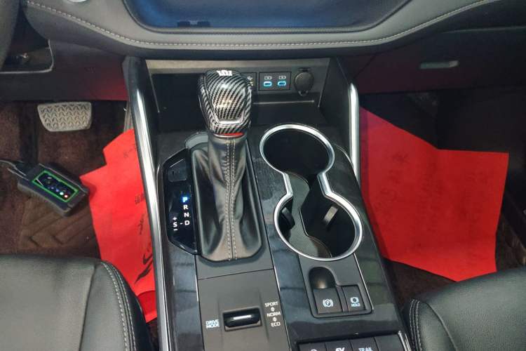 Used Toyota Crown Land Cruiser 2022 2.5L HEV Four-Wheel Drive Premium Edition
