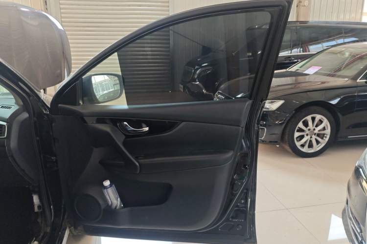 Used Nissan Qashqai 2022 2.0L CVT XV Smart Enjoyment Version
