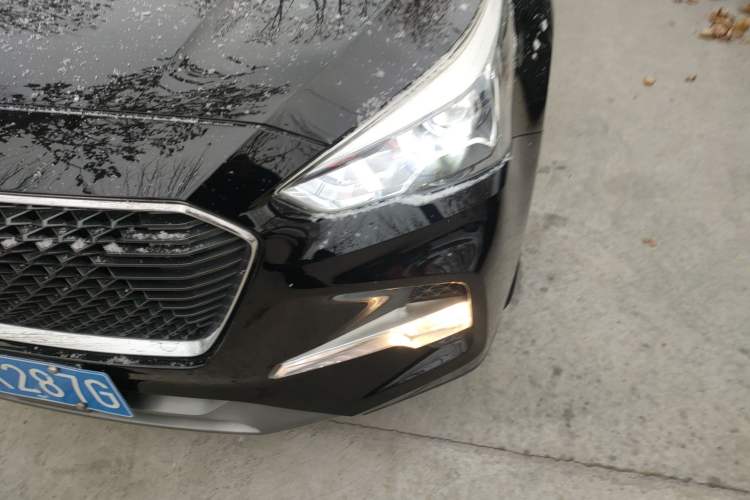 Used Haval M6 2018 Revised Version 1.5T DCT Two-Wheel Drive Elite Edition
