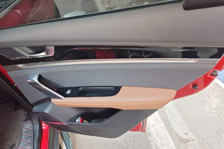 Used BYD Tang New Energy 2021 DM 2.0T Four-Wheel Drive High-Performance Flagship Model
