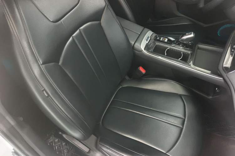 Used Dongfeng Aeolus Yixuan MAX 2023 1.5T Super-Powered Dad Edition
