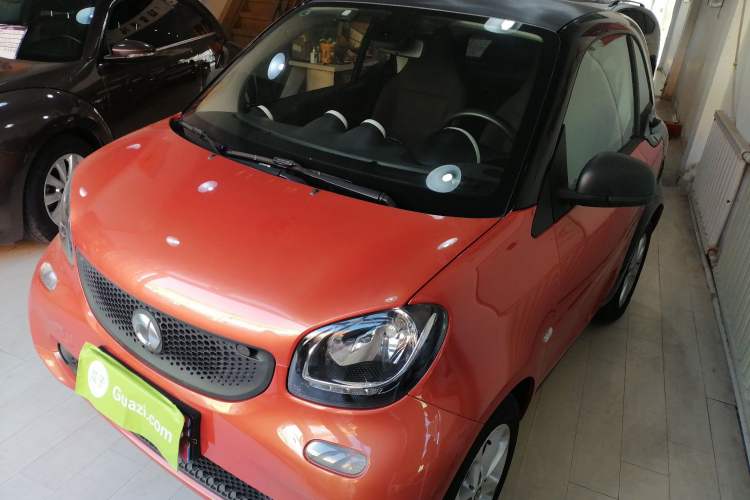 Used  fortwo 2015 1.0L 52 kW hardtop Dynamic version
