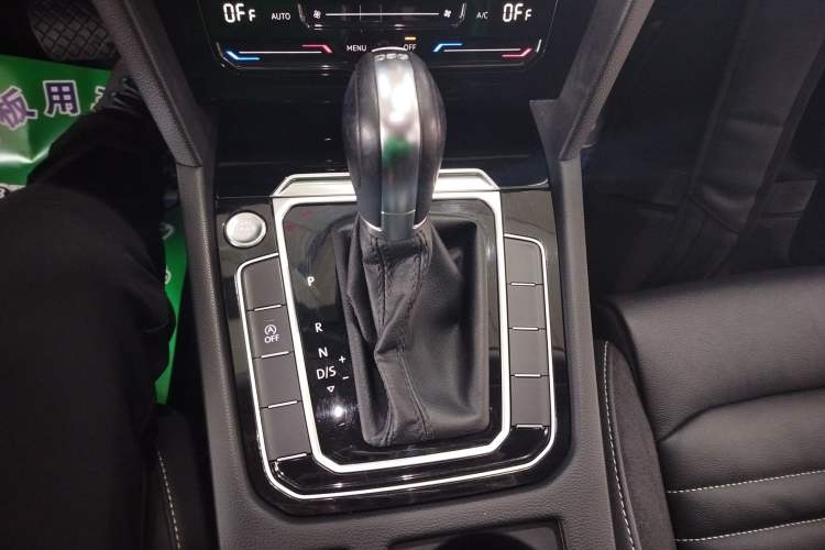 Used Volkswagen Magotan 2020 330TSI DSG Leading Model
