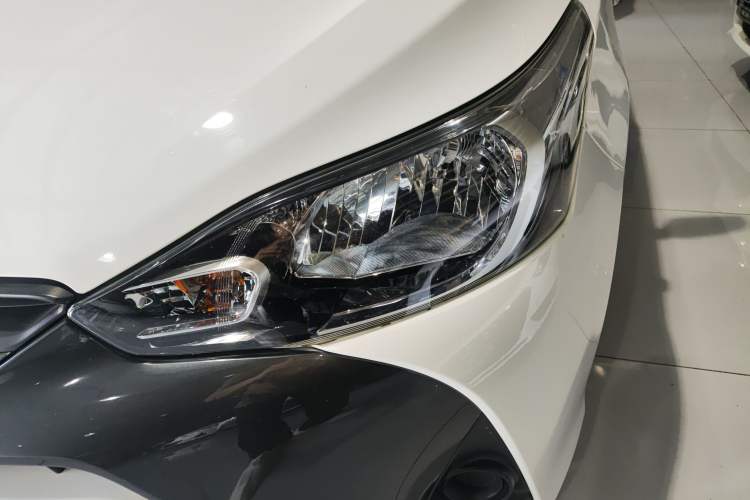 Used Toyota YARiS L 2016 Revised 1.5E CVT Charming Edition