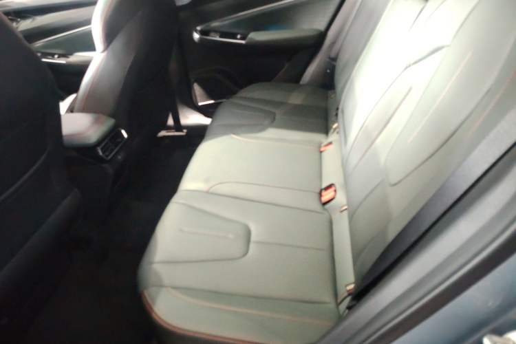 Used Geely Auto Emgrand X7 Sport 2024 1.5TD Prestige Edition
