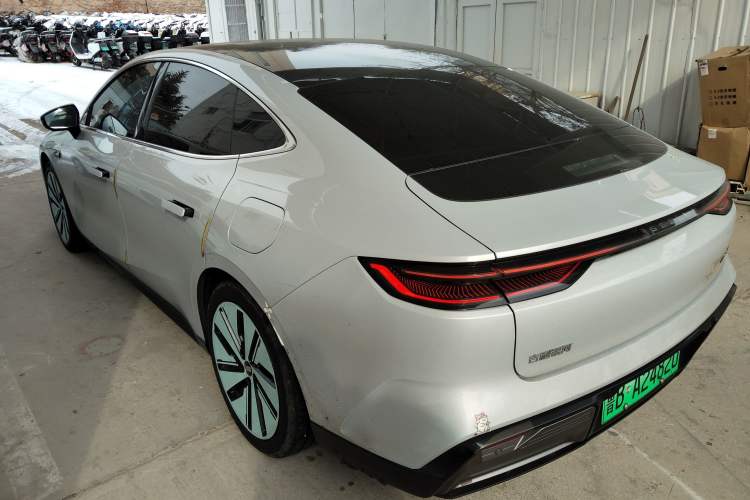 Used  E8 2024 665 km Range Rear-Drive Starship Long-Range Version
