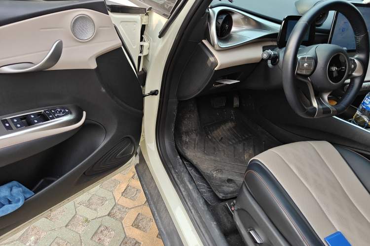 Used BYD Dolphin 2023 420 km Fashion Edition
