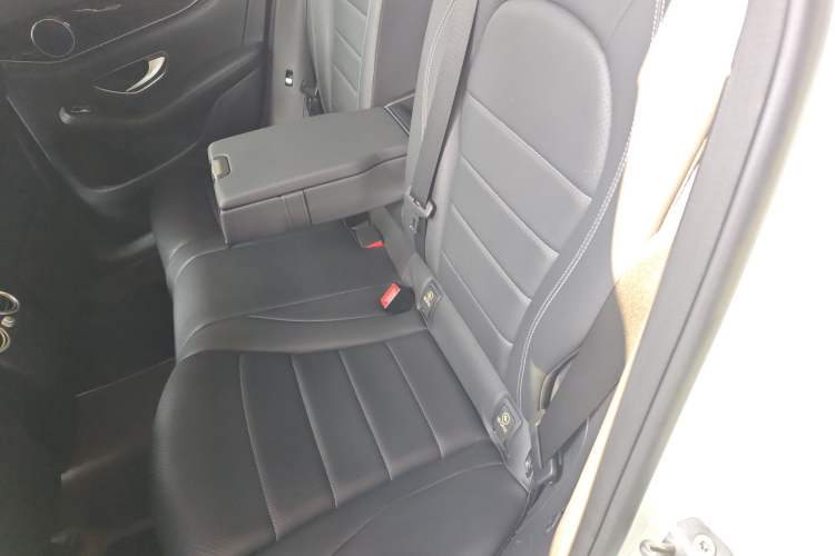 Used Mercedes-Benz GLC 2018 GLC 260 4MATIC Dynamic Edition
