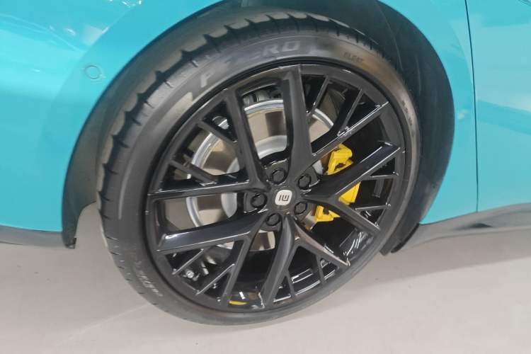 Used  SU7 2024 Four-Wheel Drive Ultra-Long Range Advanced Intelligent Driving Max Edition
