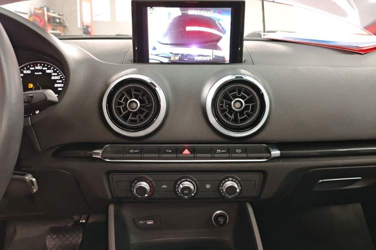 Used Audi A3 2018 30th Anniversary Edition Limousine 35 TFSI Fashion Model