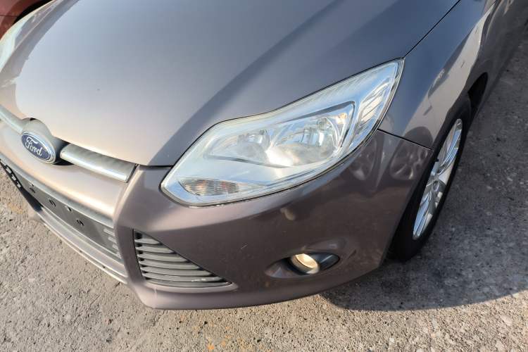 Used Ford Focus 2012 Sedan 1.6L Automatic Comfort Model
