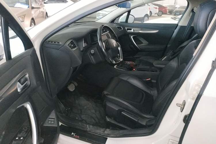 Used  5LS 2014 1.6T Elegant Version THP160
