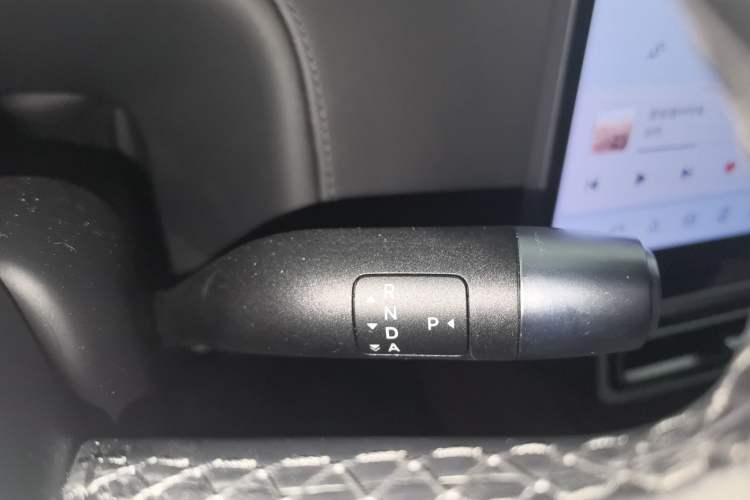 Used Li Auto L8 2023 Pro Model
