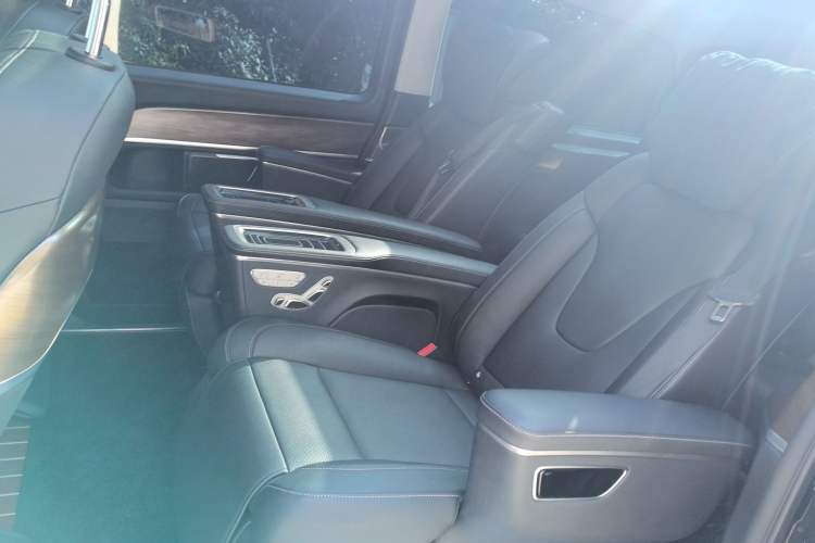 Used Mercedes-Benz V-Class 2021 V 260 L Long-wheelbase Luxury Edition
