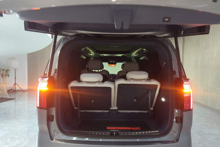 Used Zeekr 009 2024 Six-Seat Executive Version 4WD 108 kWh