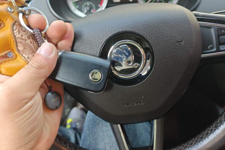 Used Skoda Octavia 2018 Station Wagon TSI280 DSG Flagship Edition
