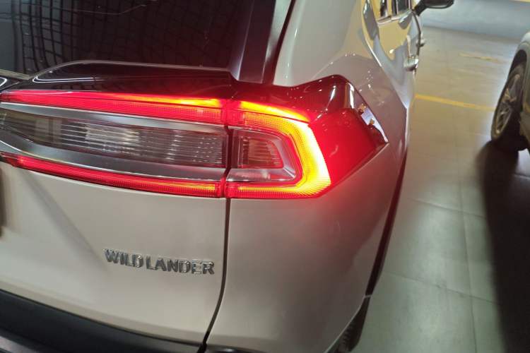 Used Toyota Wildlander 2024 2.0L CVT Two-Wheel Drive Leading Edition
