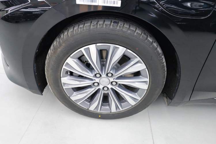 Used Hongqi E-QM5 2024 610 km PLUS
