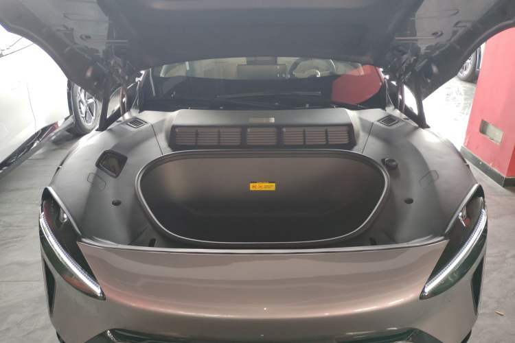 Used  YU7 2025 Ultra-Long Range Rear-Wheel Drive Version
