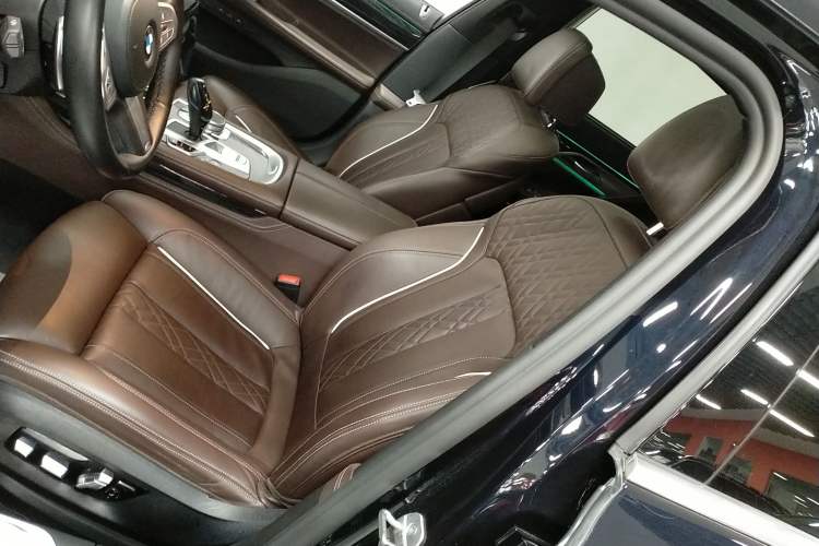 Used BMW 7 Series 2021 730Li M Sport Package
