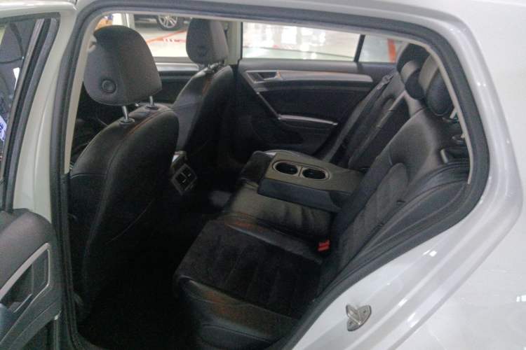 Used Volkswagen Golf 2018 230TSI Automatic Comfort Model
