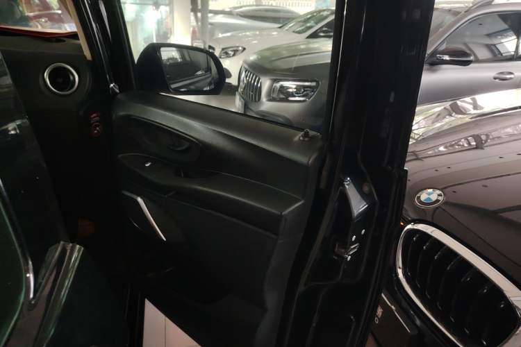 Used Mercedes-Benz Vito 2016 2.0T Elite Edition