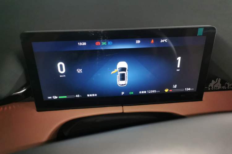 Used Changan UNI-Z New Energy 2024 Blue Whale Smart Electric iDD 125km Excellence Model
