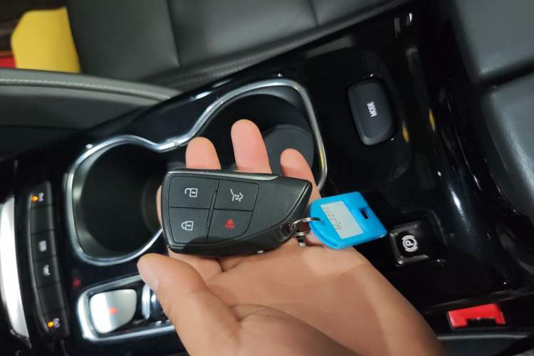 Used Buick Envision 2021 Encore Plus 652T Five-Seat Luxury Model
