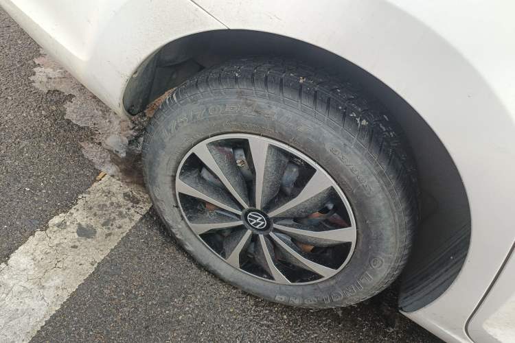 Used Volkswagen Santana 2015 1.6L Manual Fashion Edition