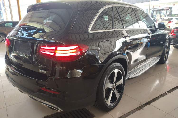 Used Mercedes-Benz GLC 2019 Facelift GLC 260 L 4MATIC Luxury Model
