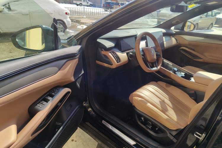 Used BYD Song L EV 2025 662 km Advanced Intelligent Driving Version
