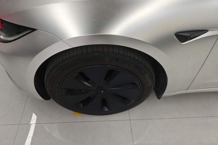 Used Tesla Model 3 2023 Rear-Wheel-Drive Version
