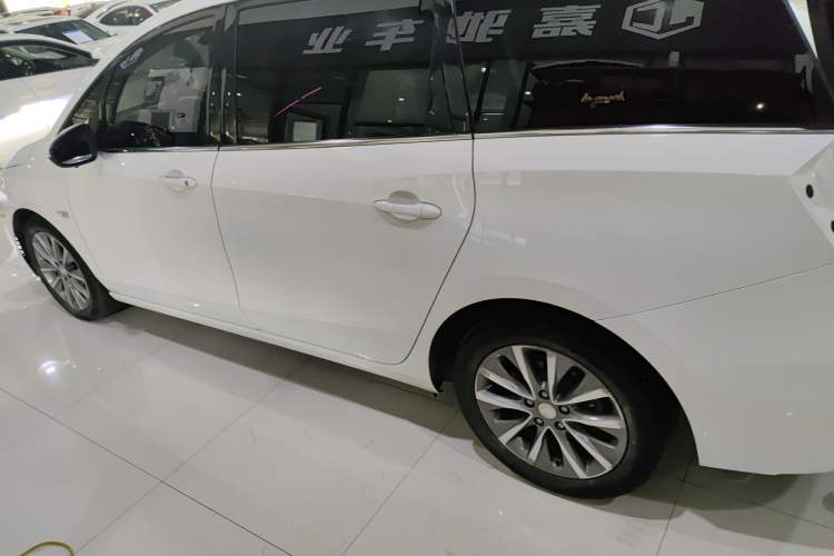 Used Buick GL6 2019 18T 6-Seater Connected Luxury Version China VI Standard
