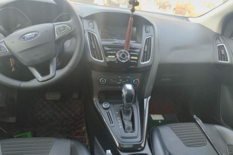 Used Ford Focus 2018 Hatchback Classic 1.6L Automatic Trendy SmartDrive Edition