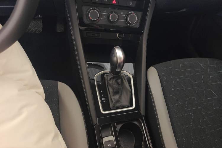 Used Jetta VS7 2024 280TSI Automatic Pioneer Edition
