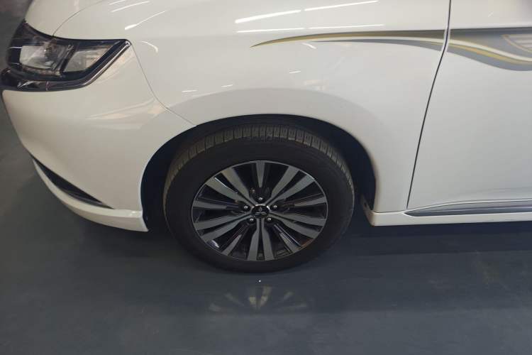 Used Mitsubishi Outlander 2021 Revised Version 2.0L Two-Wheel Drive Enjoyment Edition 5 Seats