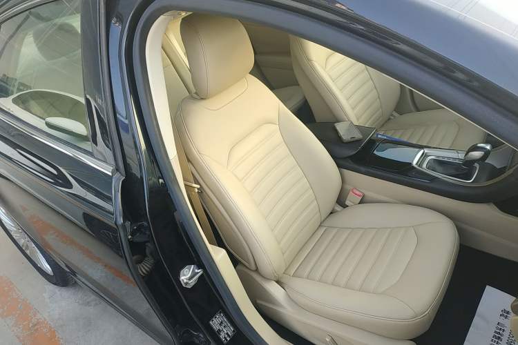 Used Ford Mondeo 2013 2.0L GTDi 200 Fashion Edition
