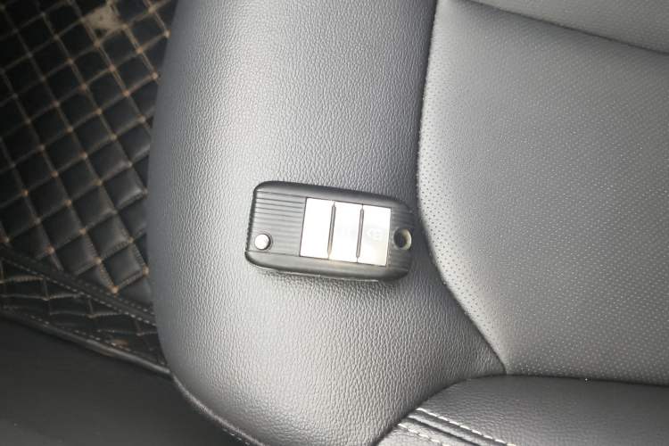 TDK.VehicleDetails.img