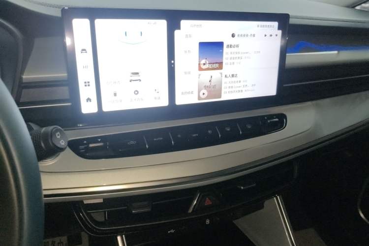 Used Geely Auto Jiajie 2023 Geely Jiaji L 1.5TD DCT Luxury Model