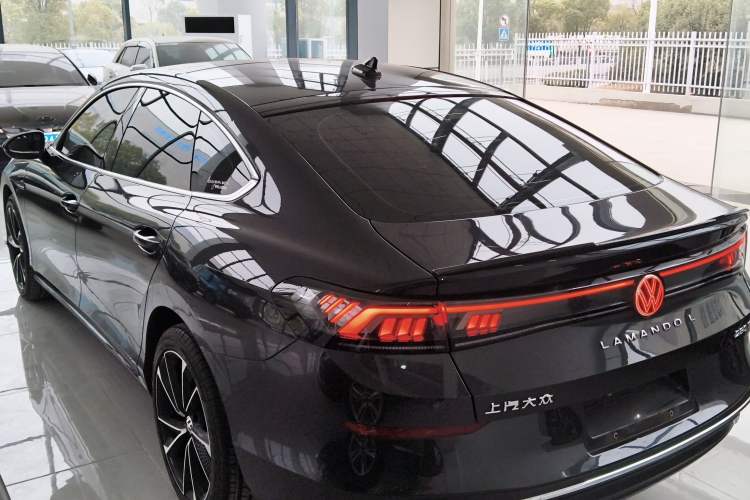 Used Volkswagen Lamando 2022 Lavida L 280TSI DSG Cool & Spicy Edition