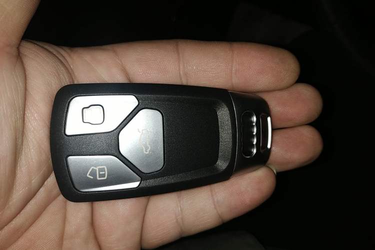 Used Audi Q2L 2021 35 TFSI Progressive Dynamic Edition
