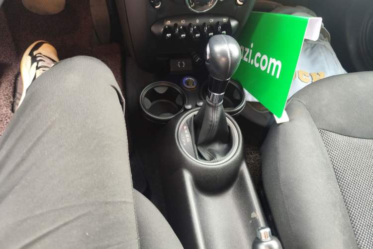 Used MINI MINI 2011 1.6L ONE
