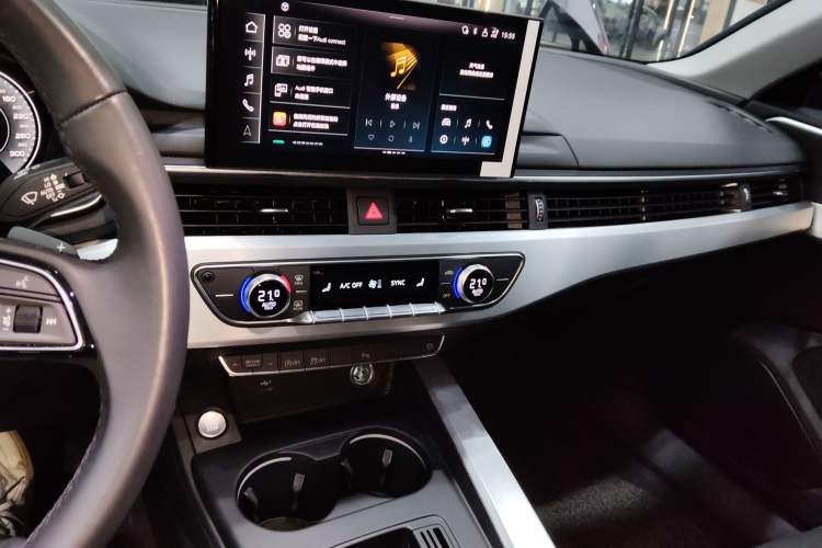 Used Audi A4L 2024 40 TFSI Fashion Dynamic Model
