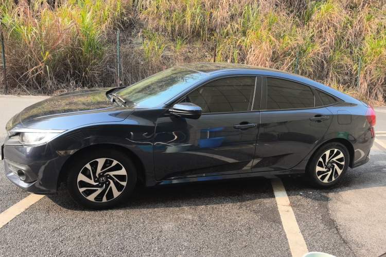 Used Honda Civic 2016 220TURBO CVT Luxury Edition