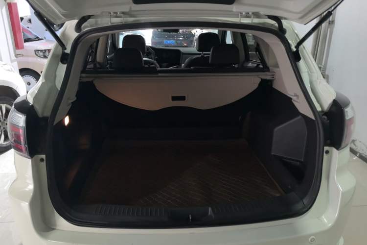 Used Venucia T70 2018 2.0L CVT Smart Enjoyment Version
