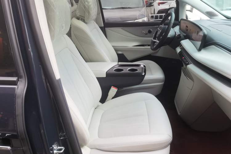 Used Buick GL8 New Energy 