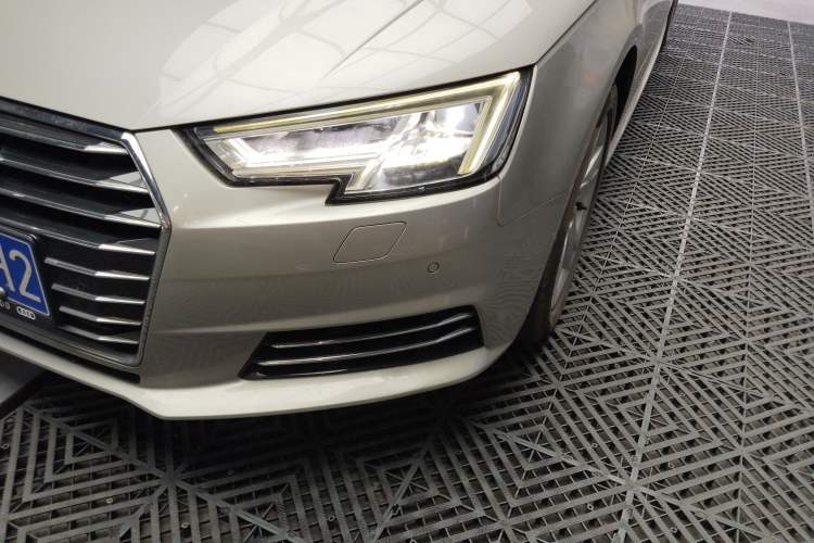 Used Audi A4L 2018 30th Anniversary Edition 40 TFSI Trendy Model