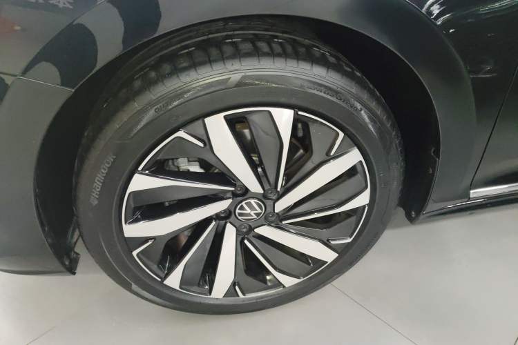 Used Volkswagen Passat 2024 380TSI Dragon Edition