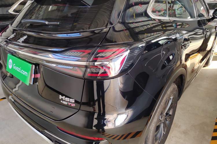 Used Hongqi HS5 2025 2.0T Two-Wheel Drive Flagship Pro Edition
