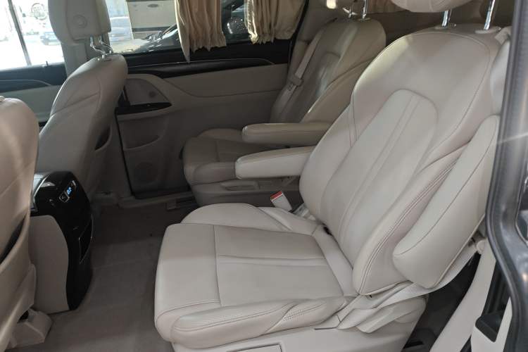 Used Buick GL8 2020 ES Land Cruiser 653T Comfort Edition
